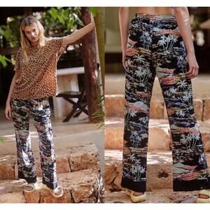 Free People Pull On lounge pants Tropical Blue Lagoon wide leg casual Medium Y19